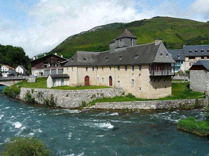 Agreable Maison Au Centre D'Arreau Pour 8 Pers Dış mekan fotoğraf